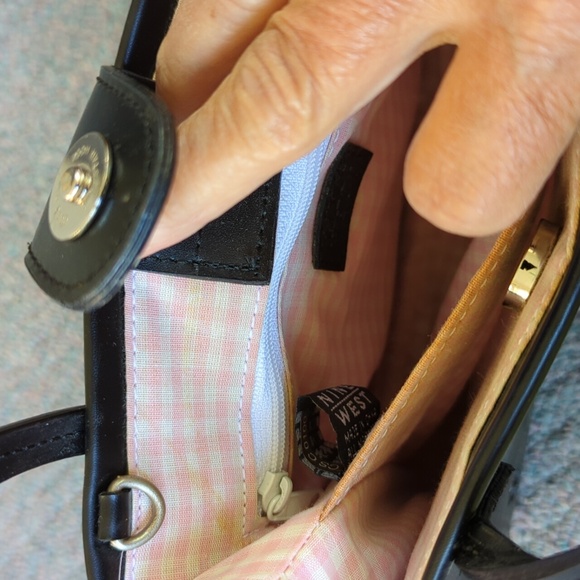 Small purses - Picture 4 of 9